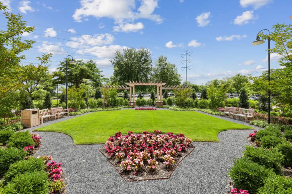Life at Carlow Wind Watch: Comfortable Living in the Heart of Hauppauge